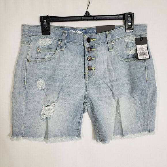 Mossimo Womens Shorts Size 6 Low Rise Boyfriend Light Wash Button Fly Distressed - Picture 3 of 8